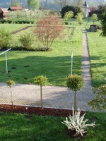 pogled na vrt karmela v Sori 