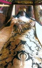 nestrohnjeno telo sv. Marije Magdalene de´Pazzi v karmelu sv. Marije Angelske v Firencah 